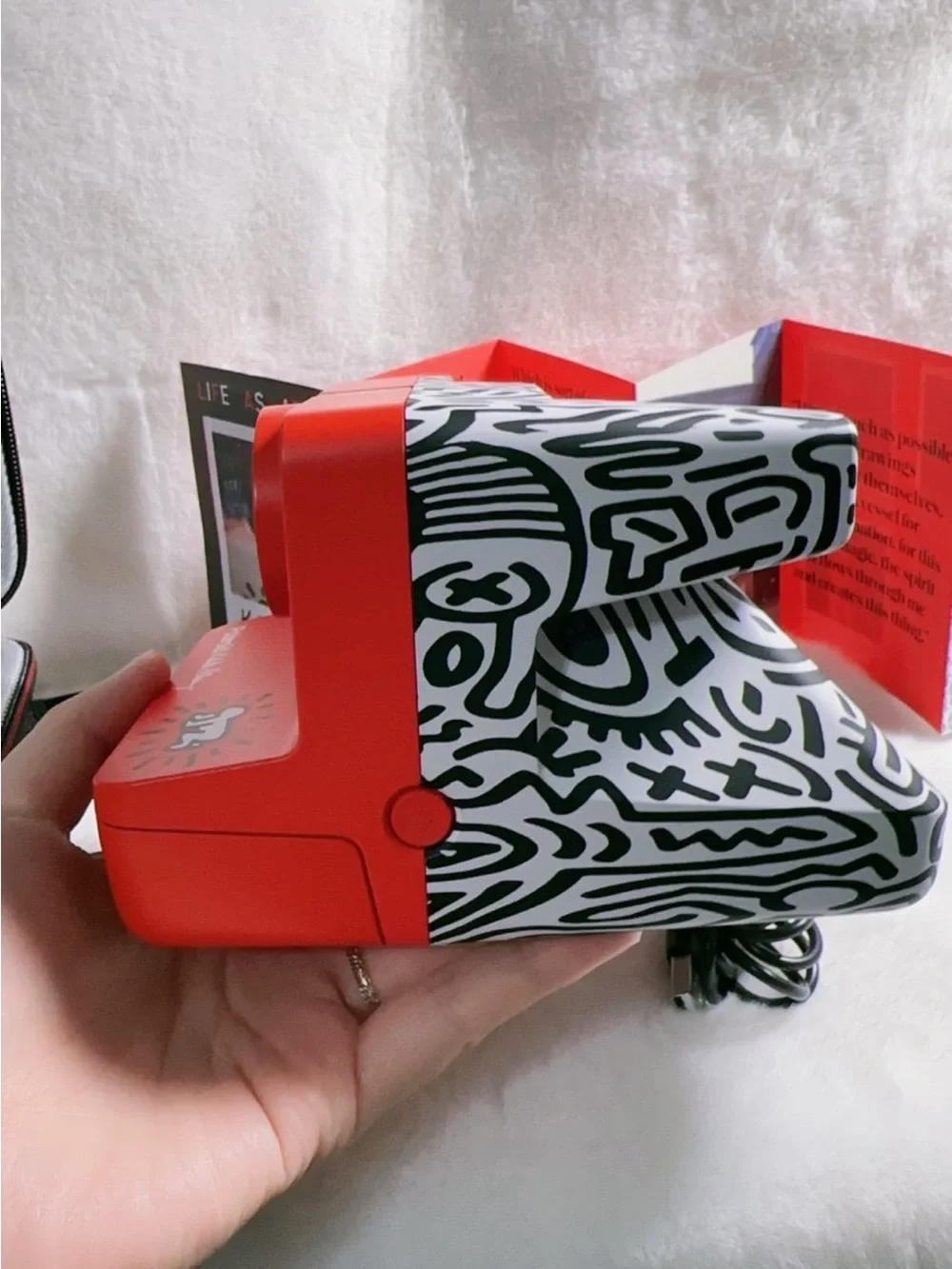 Polaroid x Keith Haring limited edition camera- exellent condition